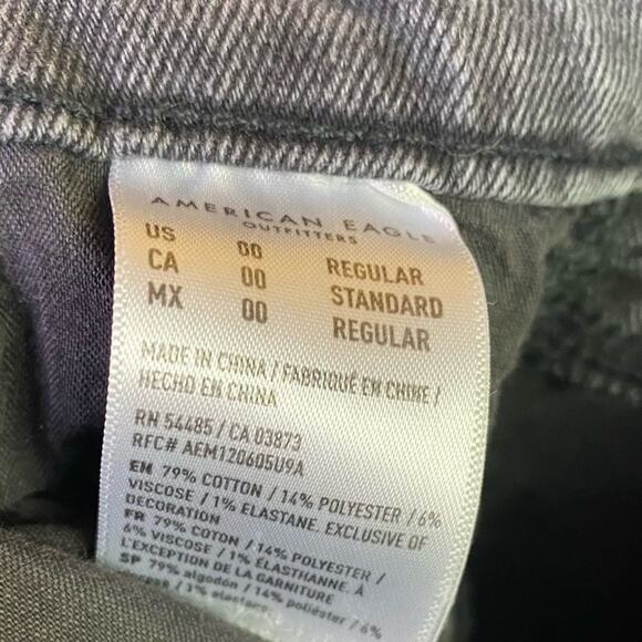 American Eagle Mom Jean Black Raw Hem Jeans Size 00 - Picture 4 of 6